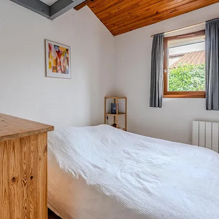 Maison Mitoyenne 300m De La Avec Cour Et Parking - 4 Pers, Non Fumeur - Fr-1-521-242 Casa vacanze