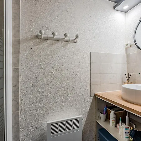Maison Mitoyenne 300m De La Avec Cour Et Parking - 4 Pers, Non Fumeur - Fr-1-521-242 Casa vacanze